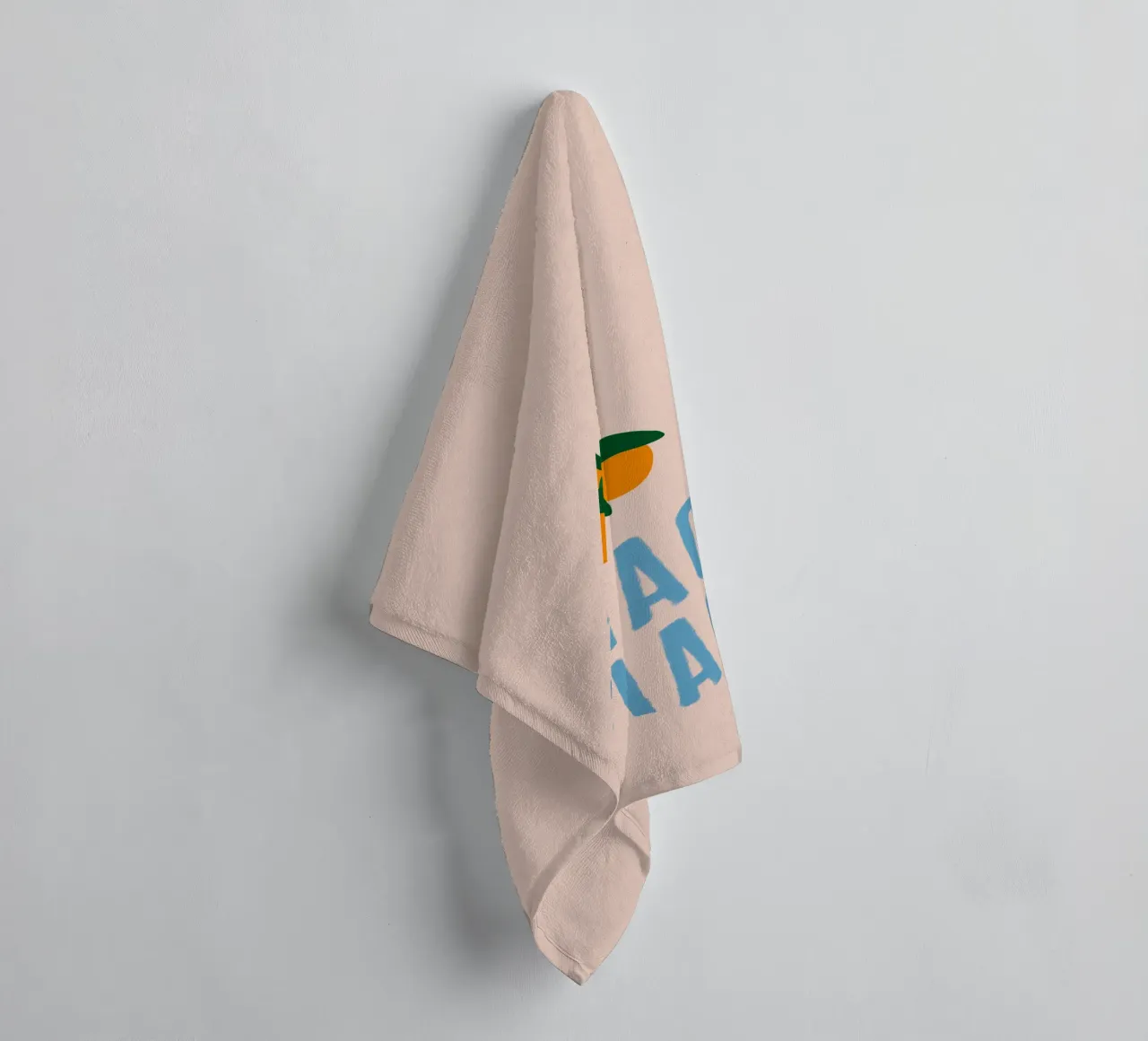 CIAO CIAO Mit Orangen auf Beige Handtuch von Alisa Knöß