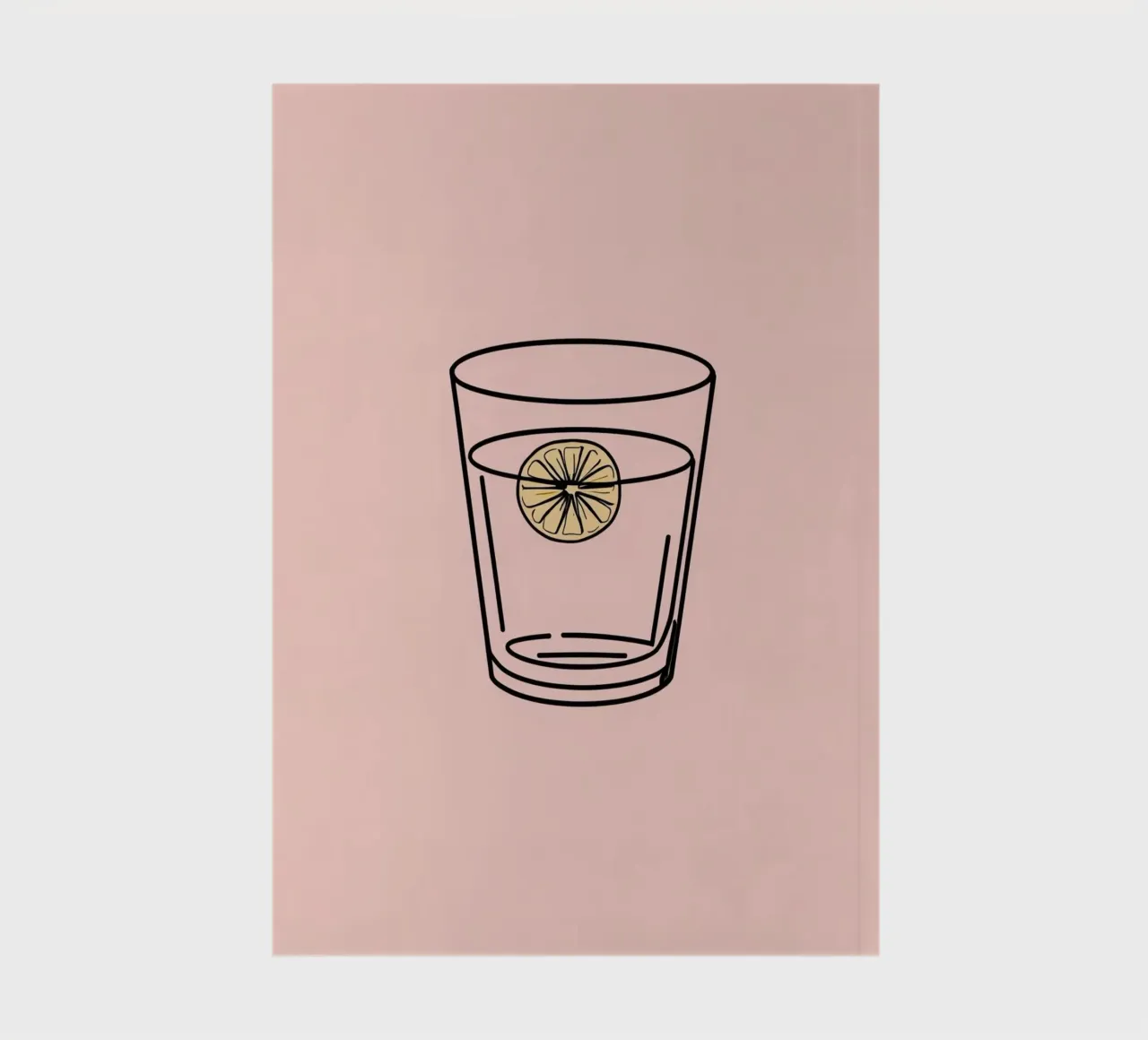 Bevanda rinfrescante in un bicchiere trasparente con una fetta di limone diario da DesignDoodle