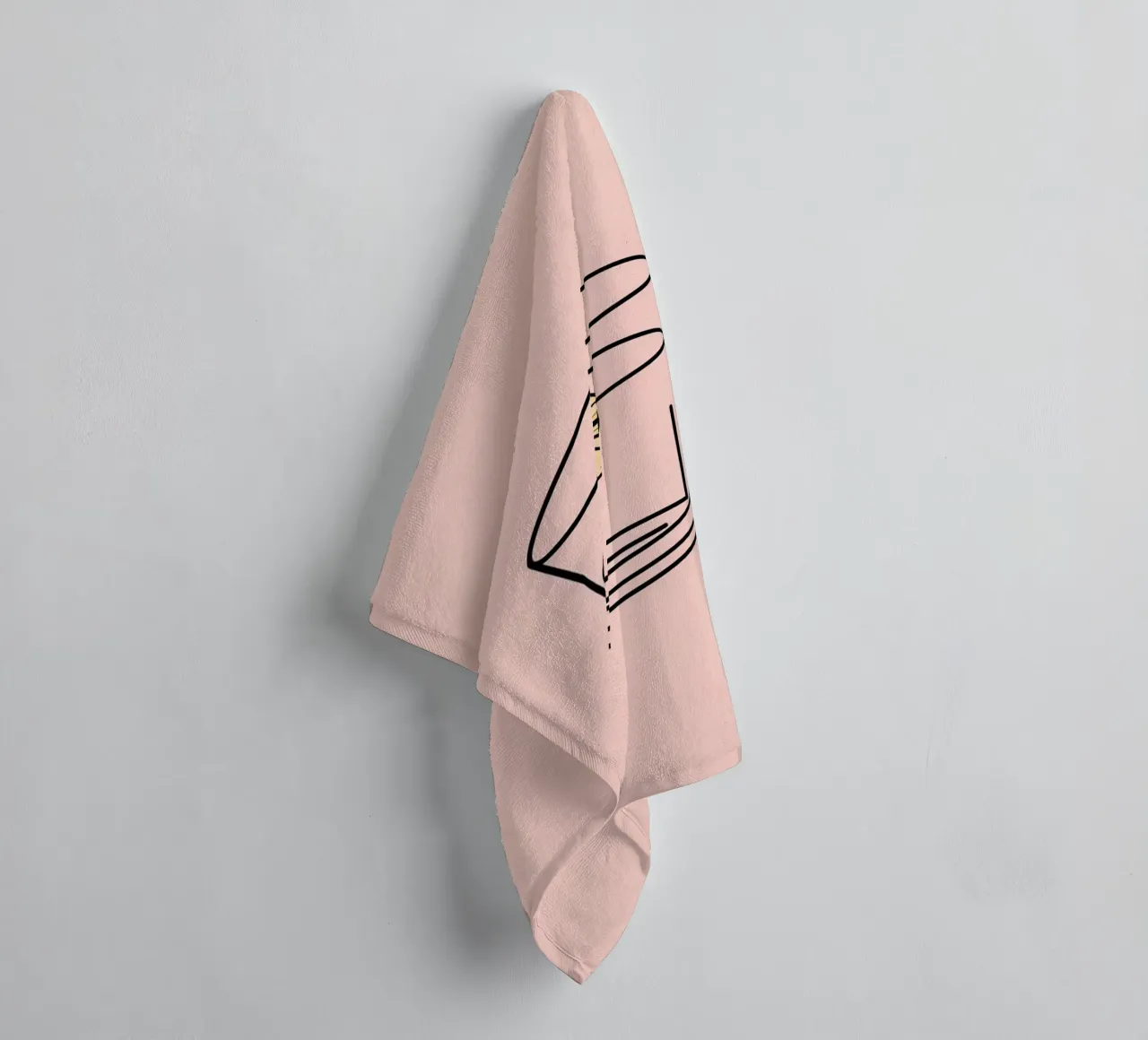 Bevanda rinfrescante in un bicchiere trasparente con una fetta di limone asciugamano da bagno da DesignDoodle