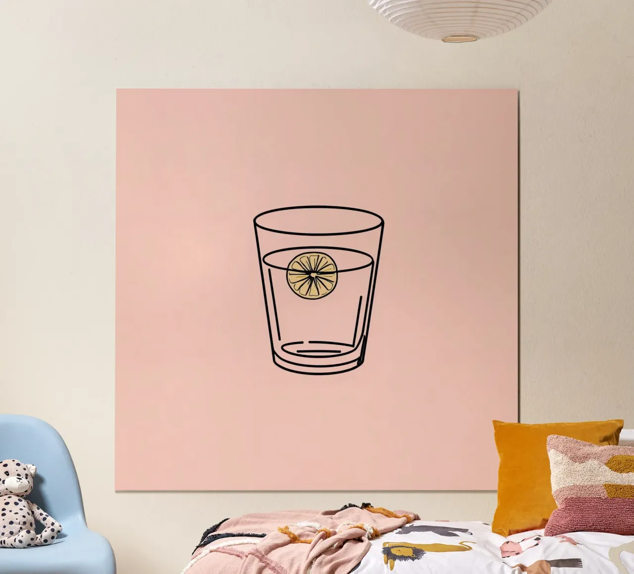 Bevanda rinfrescante in un bicchiere trasparente con una fetta di limone poster da DesignDoodle
