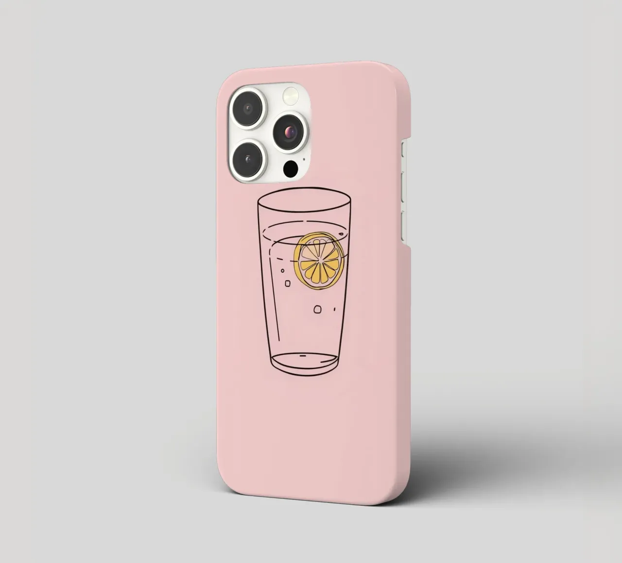 Bevanda rinfrescante servita in un bicchiere trasparente con fetta di limone cover iphone da DesignDoodle