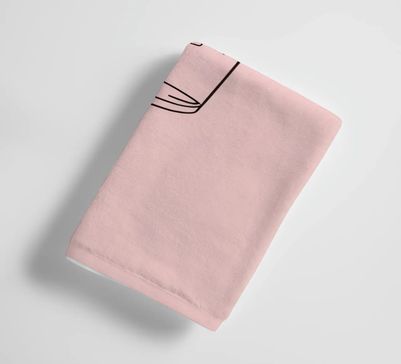 Bevanda rinfrescante servita in un bicchiere trasparente con fetta di limone asciugamano da bagno da DesignDoodle