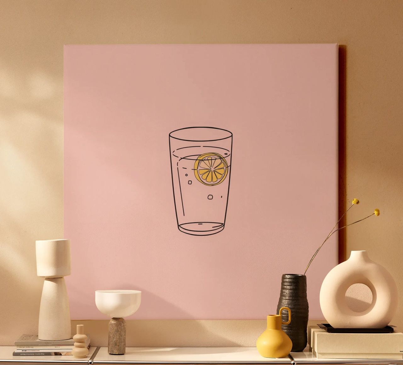 Bevanda rinfrescante servita in un bicchiere trasparente con fetta di limone tela da DesignDoodle