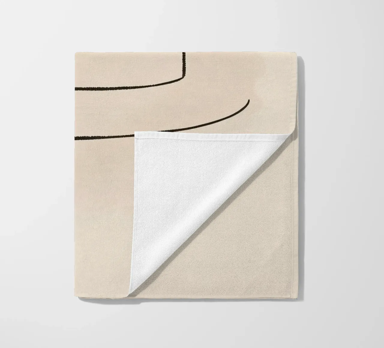 Semplice stile disegnato a mano di un cappello classico su un'arte morbida e pastello telo mare da DesignDoodle