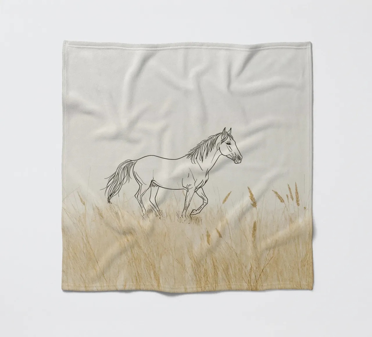 Cavallo che cammina tra l'erba dorata in un prato tranquillo coperta in pile da DesignDoodle
