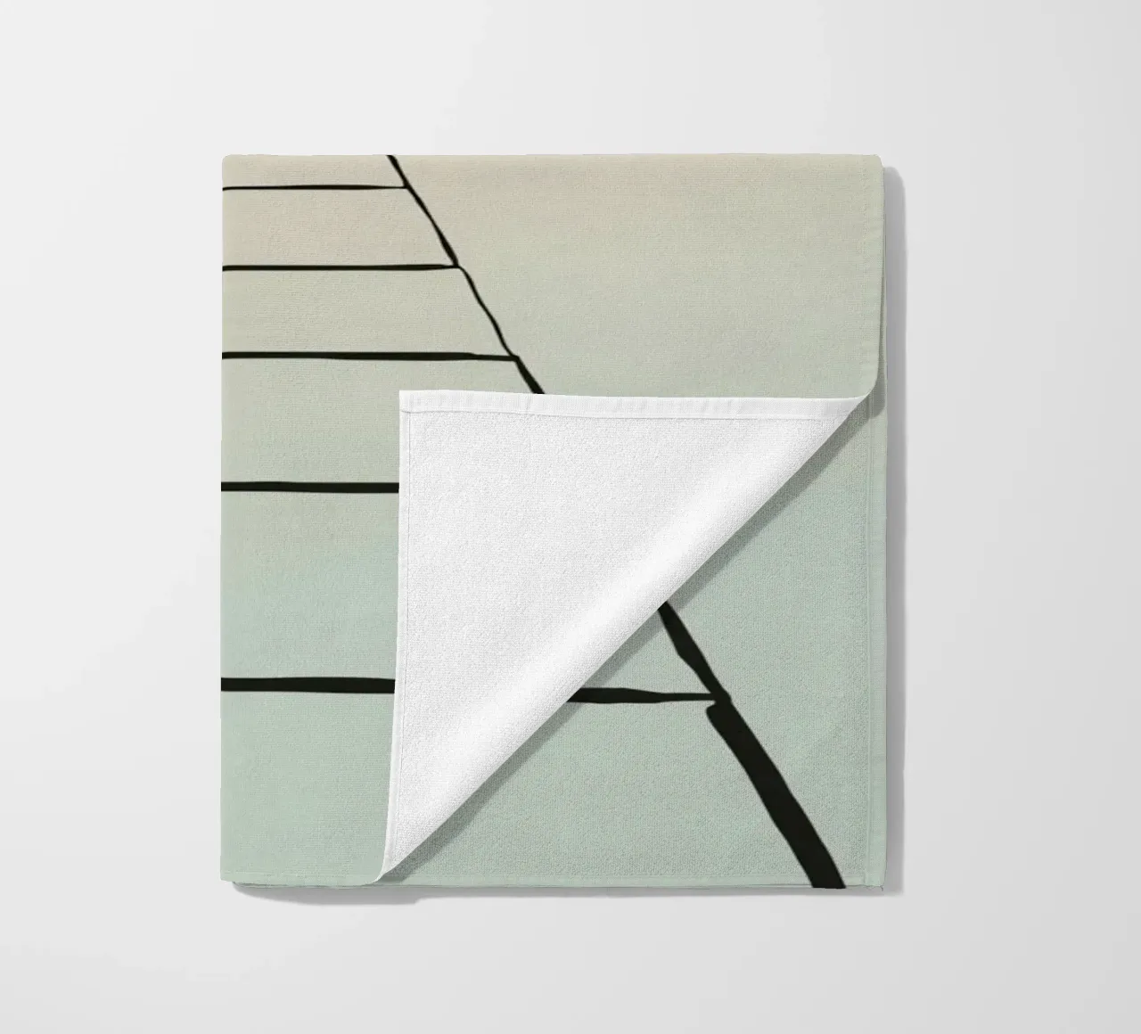 Himmelstreppe Strandtuch von DesignDoodle