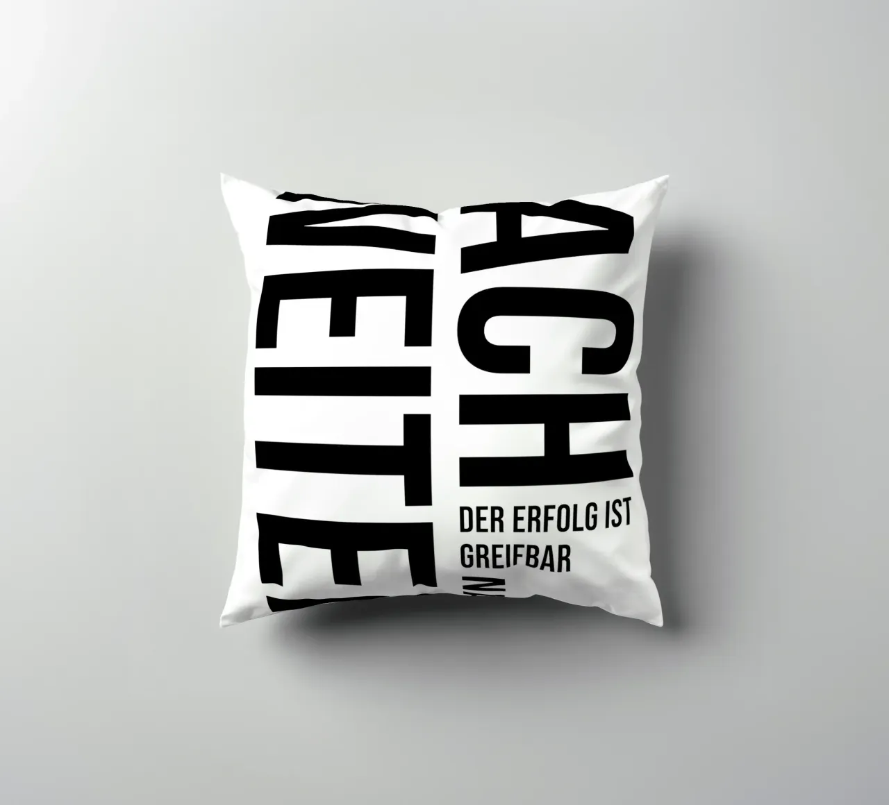 Continua cuscino da YV TYPOGRAPHY