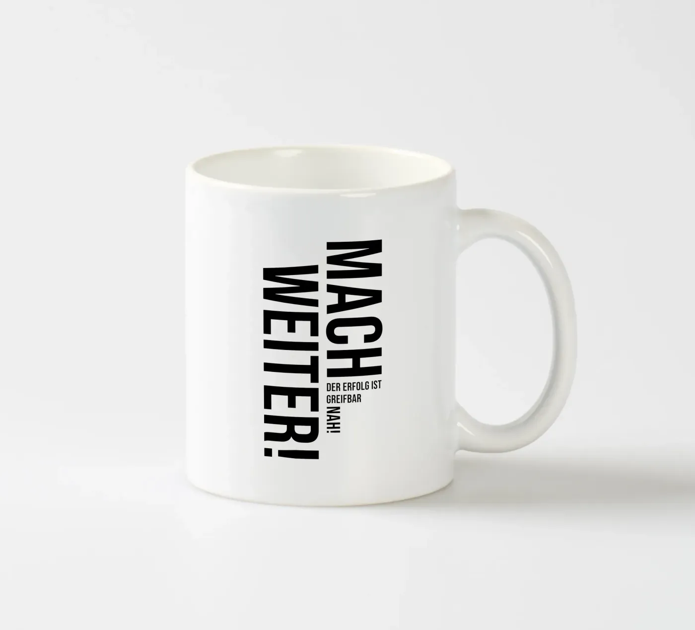 Continua tazza in ceramica da YV TYPOGRAPHY