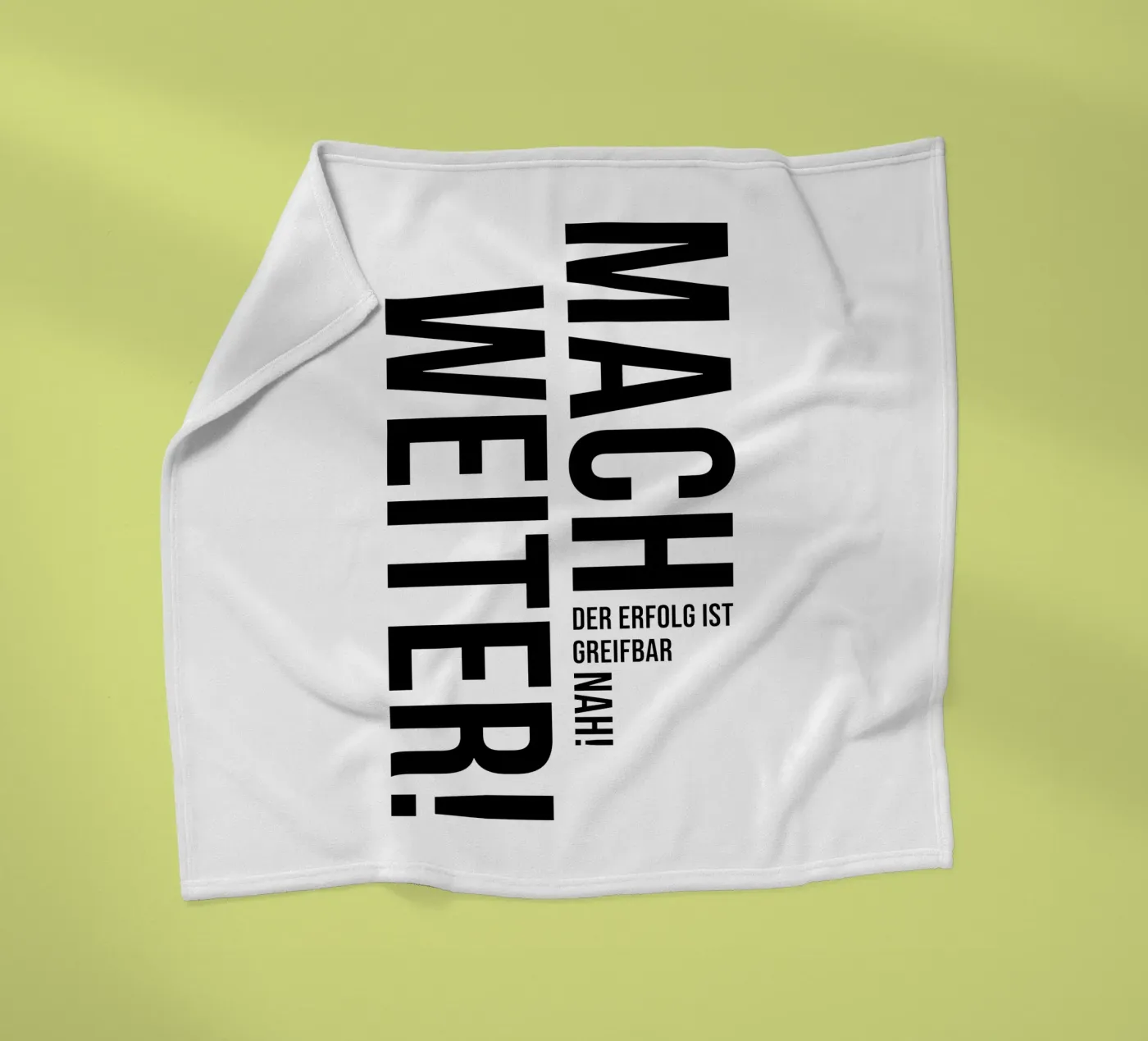Mach Weiter Fleecedecke von YV TYPOGRAPHY