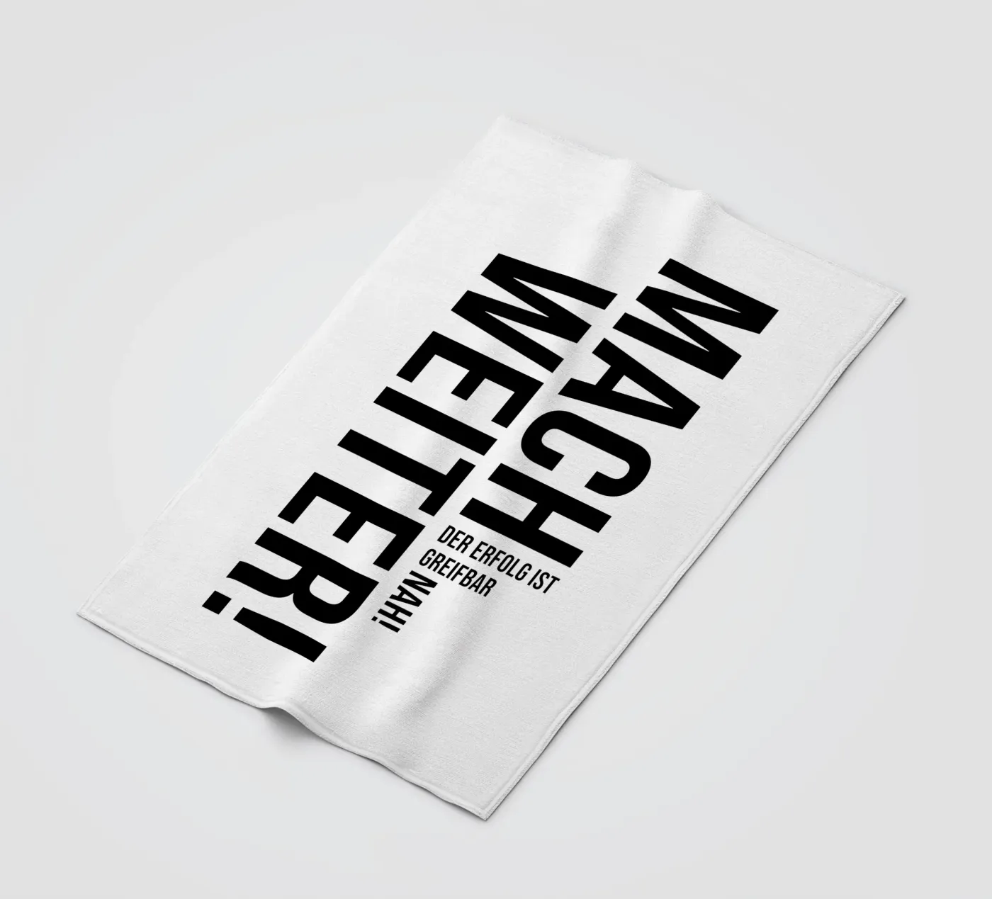 Mach Weiter Fleecedecke von YV TYPOGRAPHY