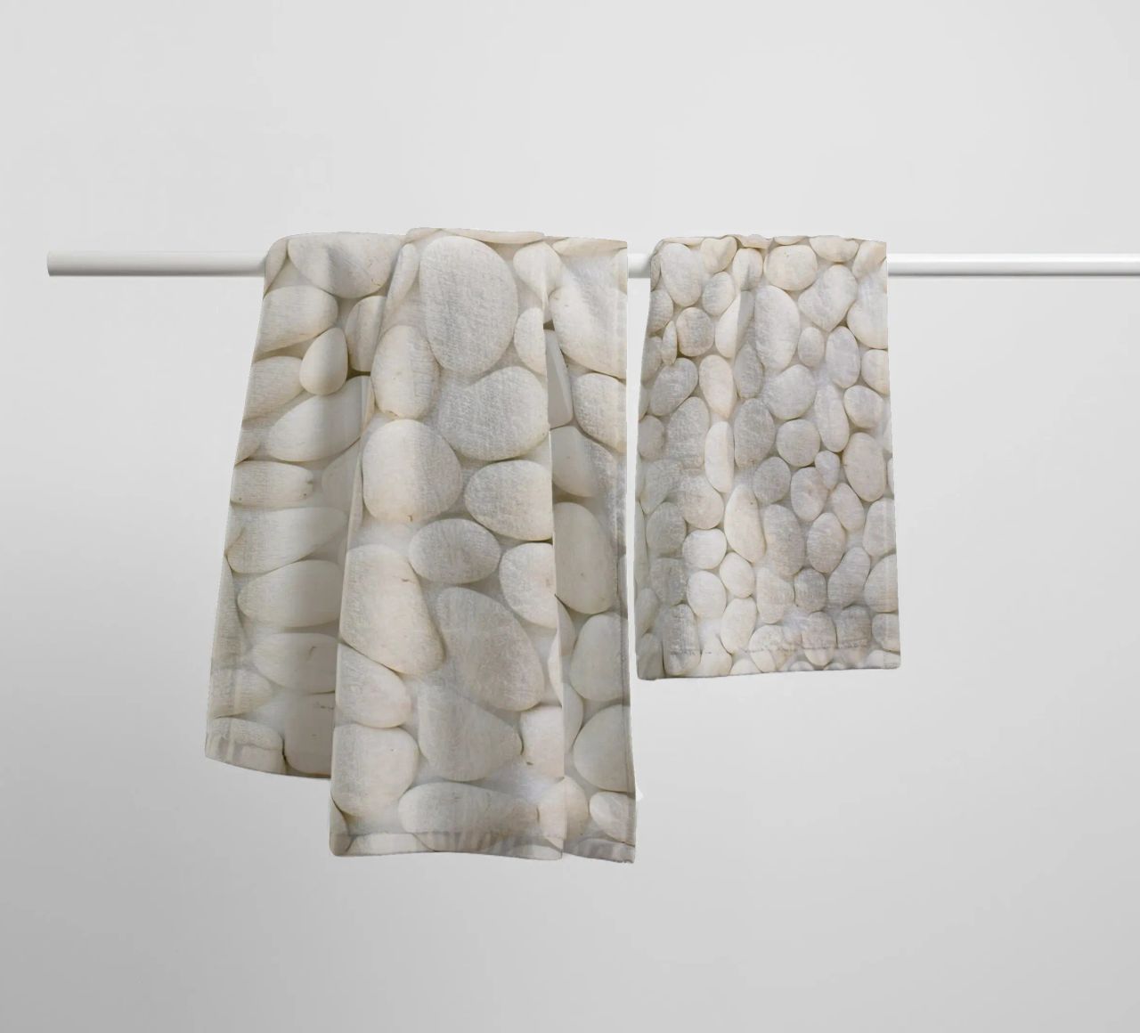 Quiete rustica asciugamano da bagno da PhotoVibe Decor
