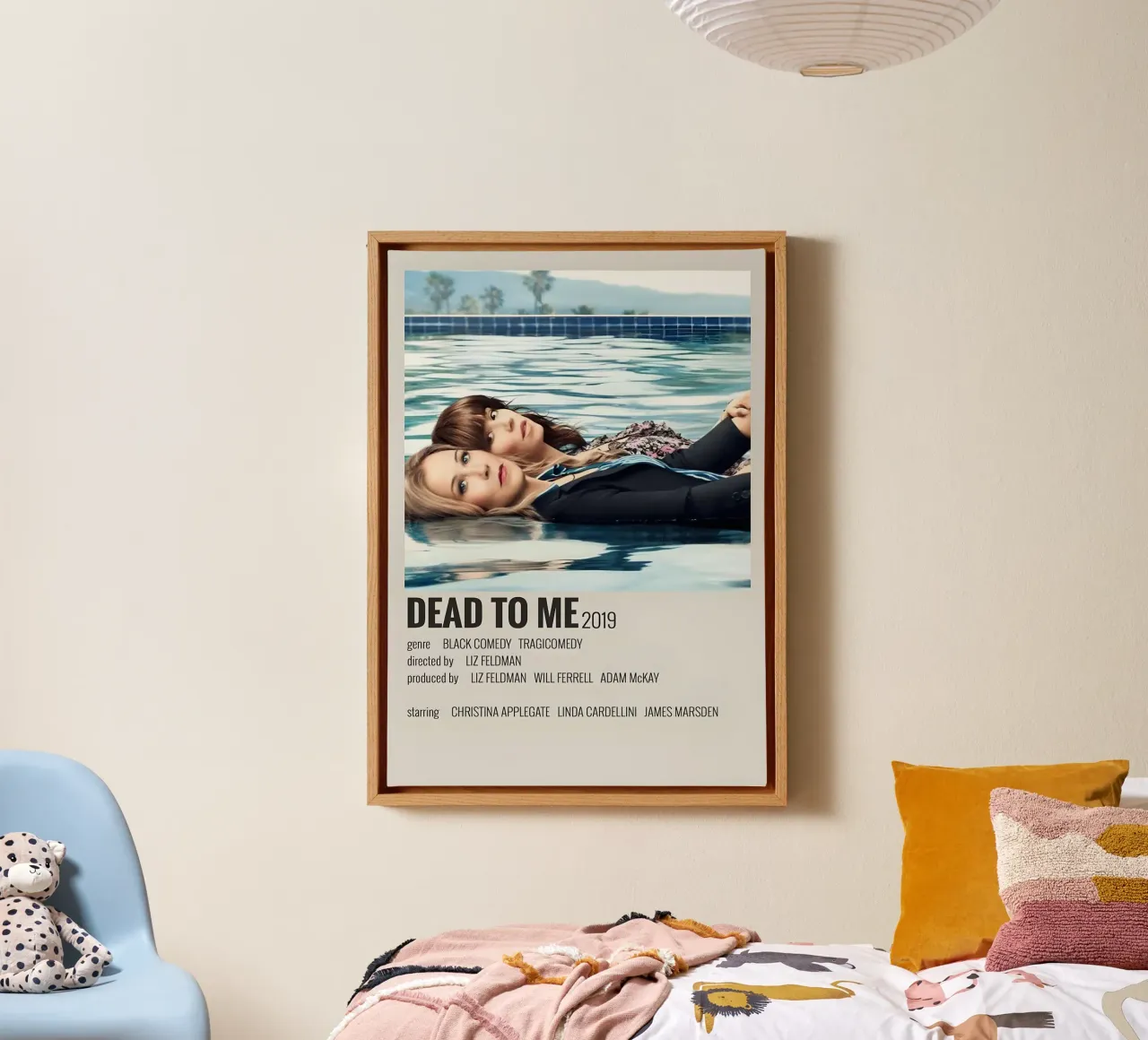 DEAD TO ME 2019 tela con Cornice a cassetta da MVFminimalist
