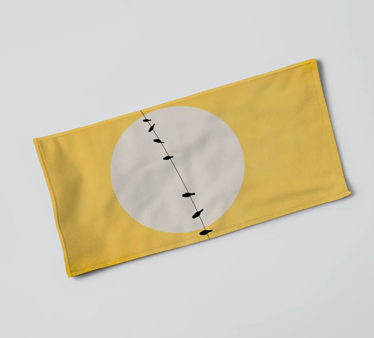 Chirping And Chilling (at Day) asciugamano da bagno da Kubistika