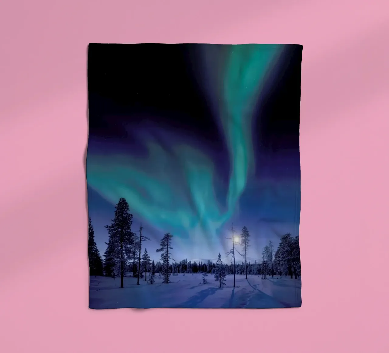 Aurora Borealis Above the Forest coperta in pile da EyeEm Mobile GmbH