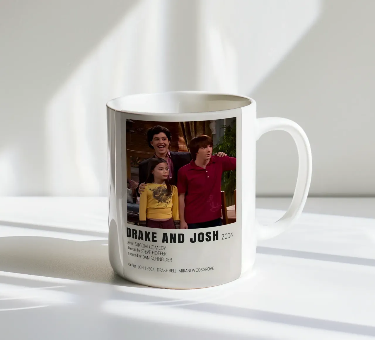 DRAKE AND JOSH 2004 tazza in ceramica da MVFminimalist