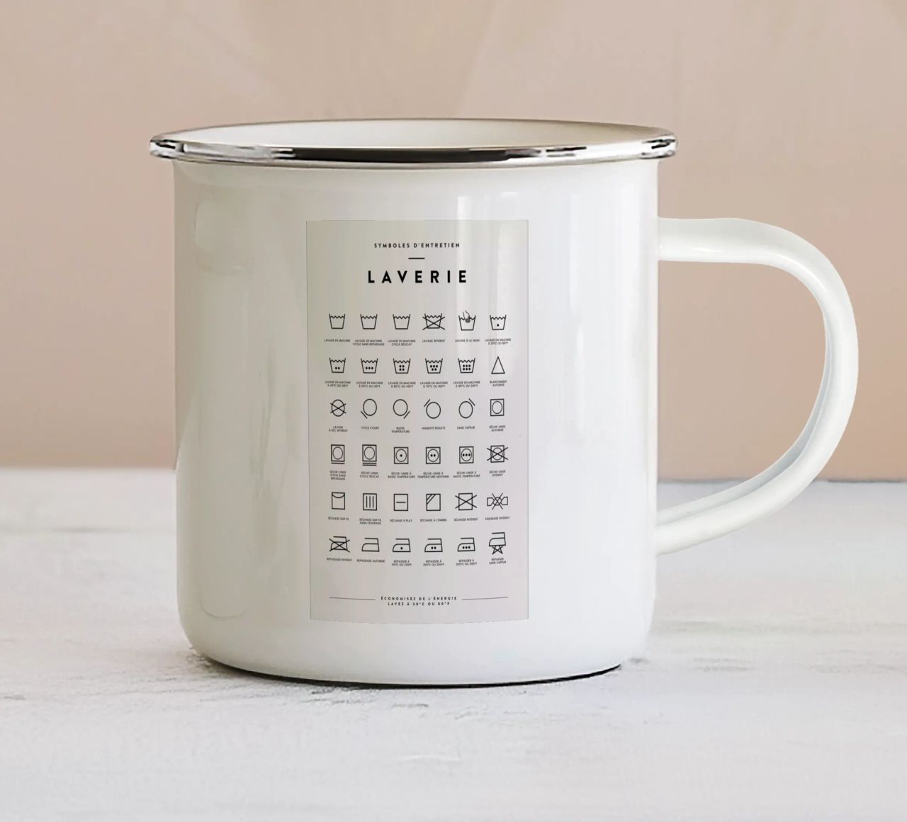 Laverie 2 tazza in smalto da daylight design studio