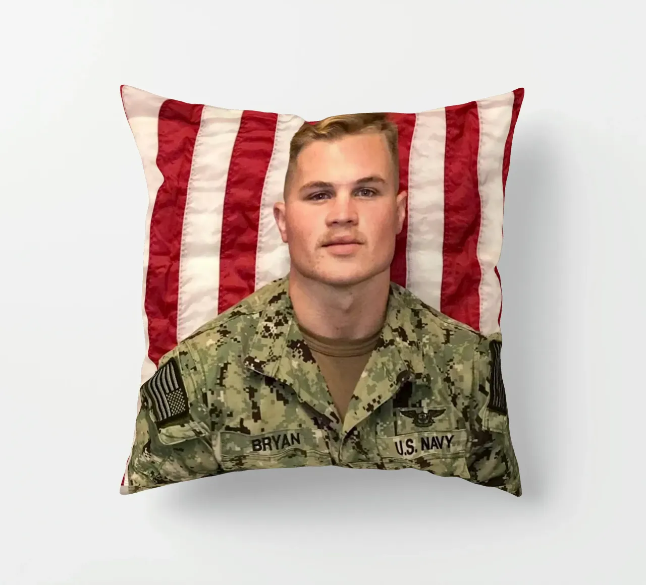 Zach Bryan cuscino da fayzelkodok