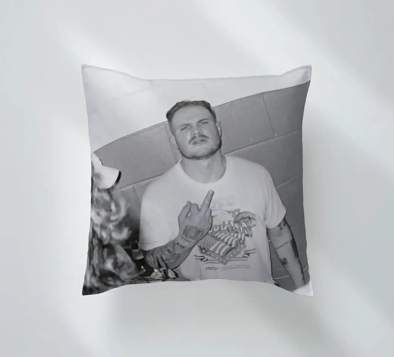 Zach Bryan cuscino da fayzelkodok