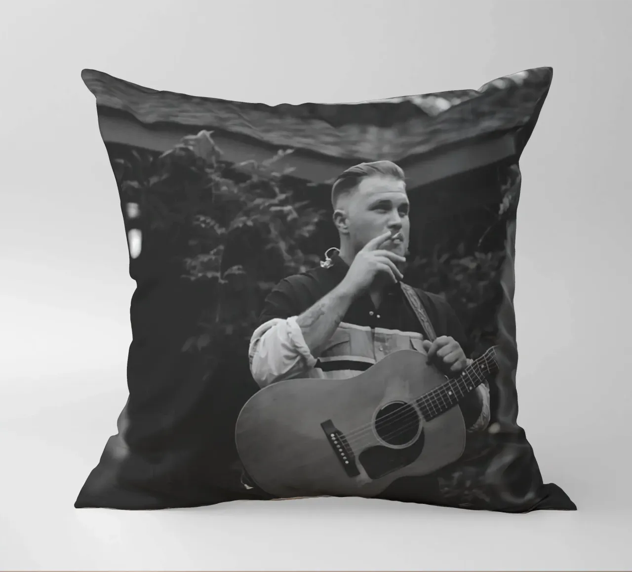 Zach Bryan cuscino da fayzelkodok