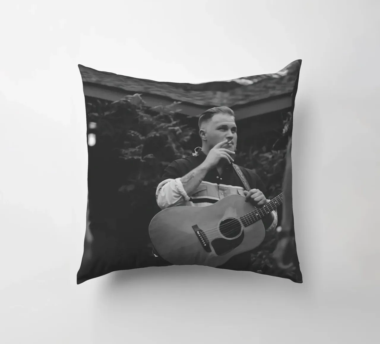 Zach Bryan cuscino da fayzelkodok