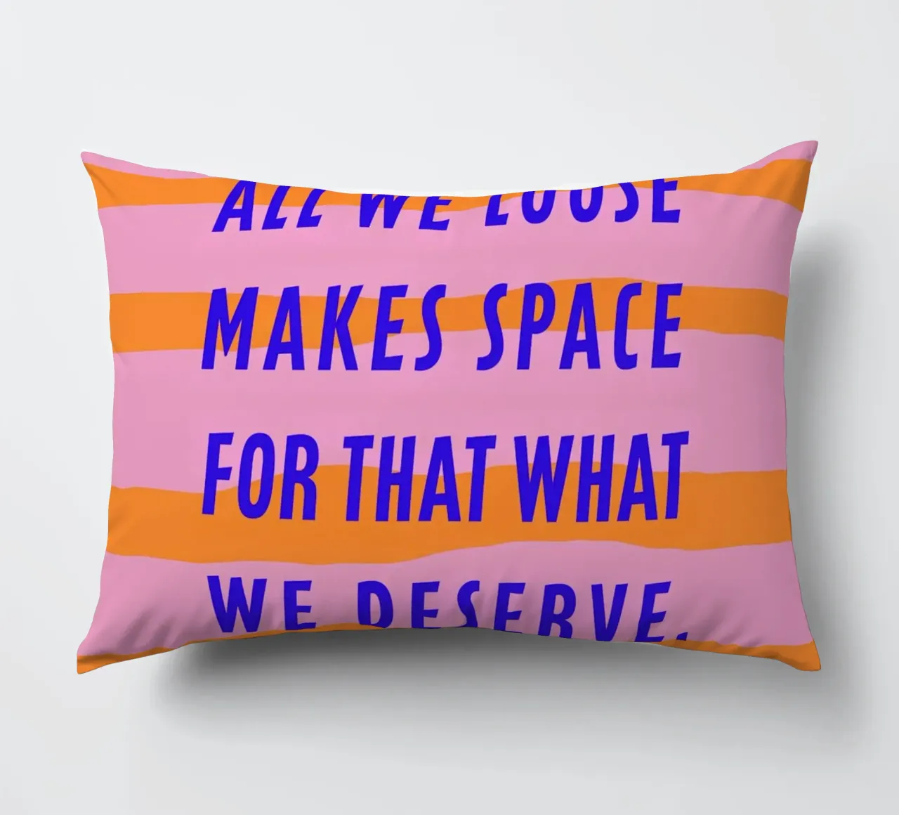 All we loose makes space. cuscino da FRICKE DESIGN