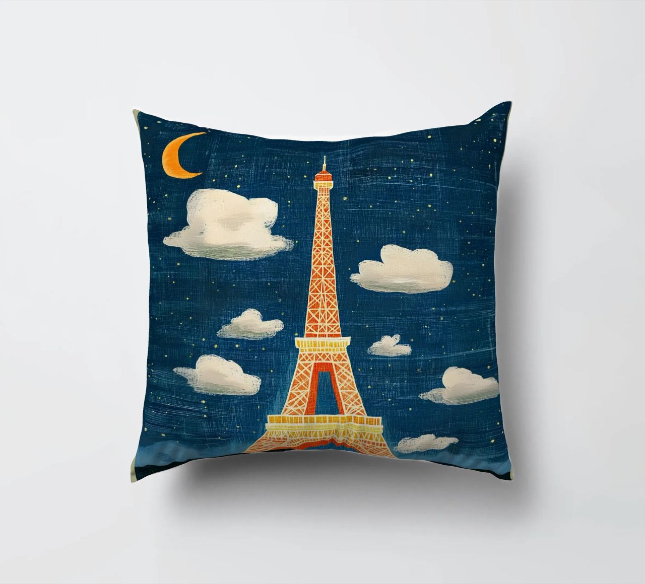 Torre Eiffel di notte cuscino da Curious Canvas
