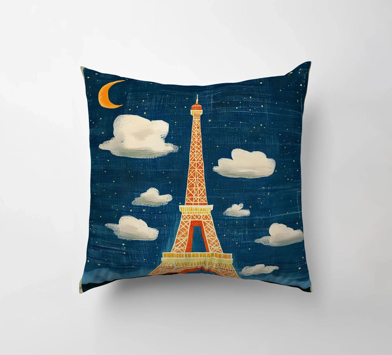 Torre Eiffel di notte cuscino da Curious Canvas