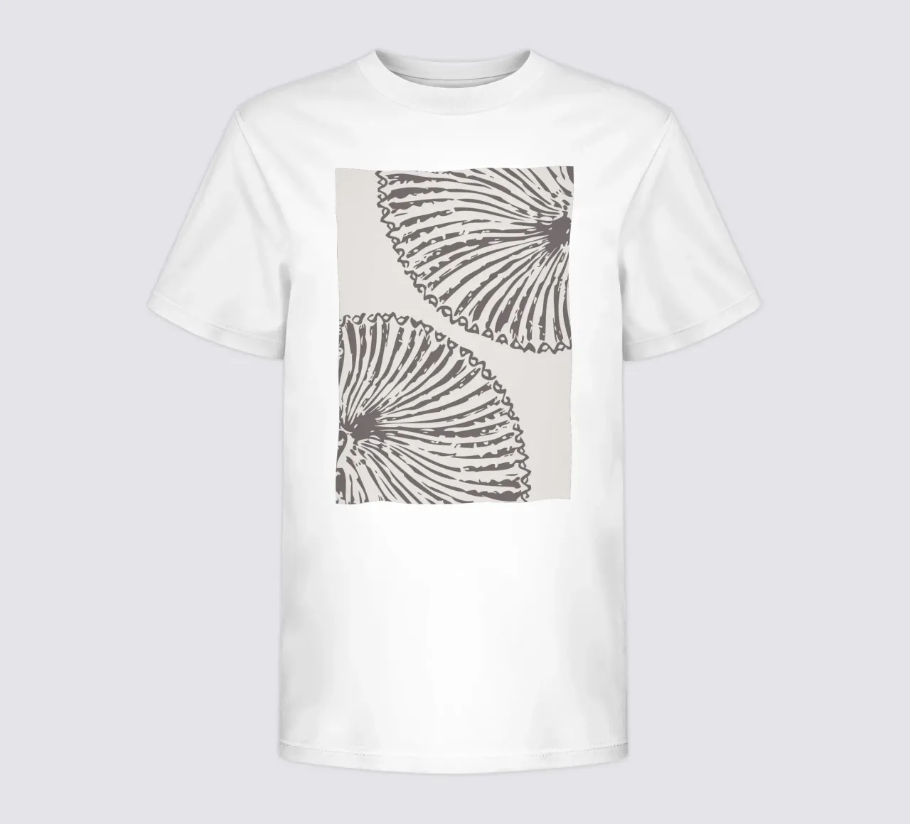 Abstrakter Muscheldruck - Modernes neutrales Küsten-Badezimmer Ar Kinder T-Shirt von ClubArt
