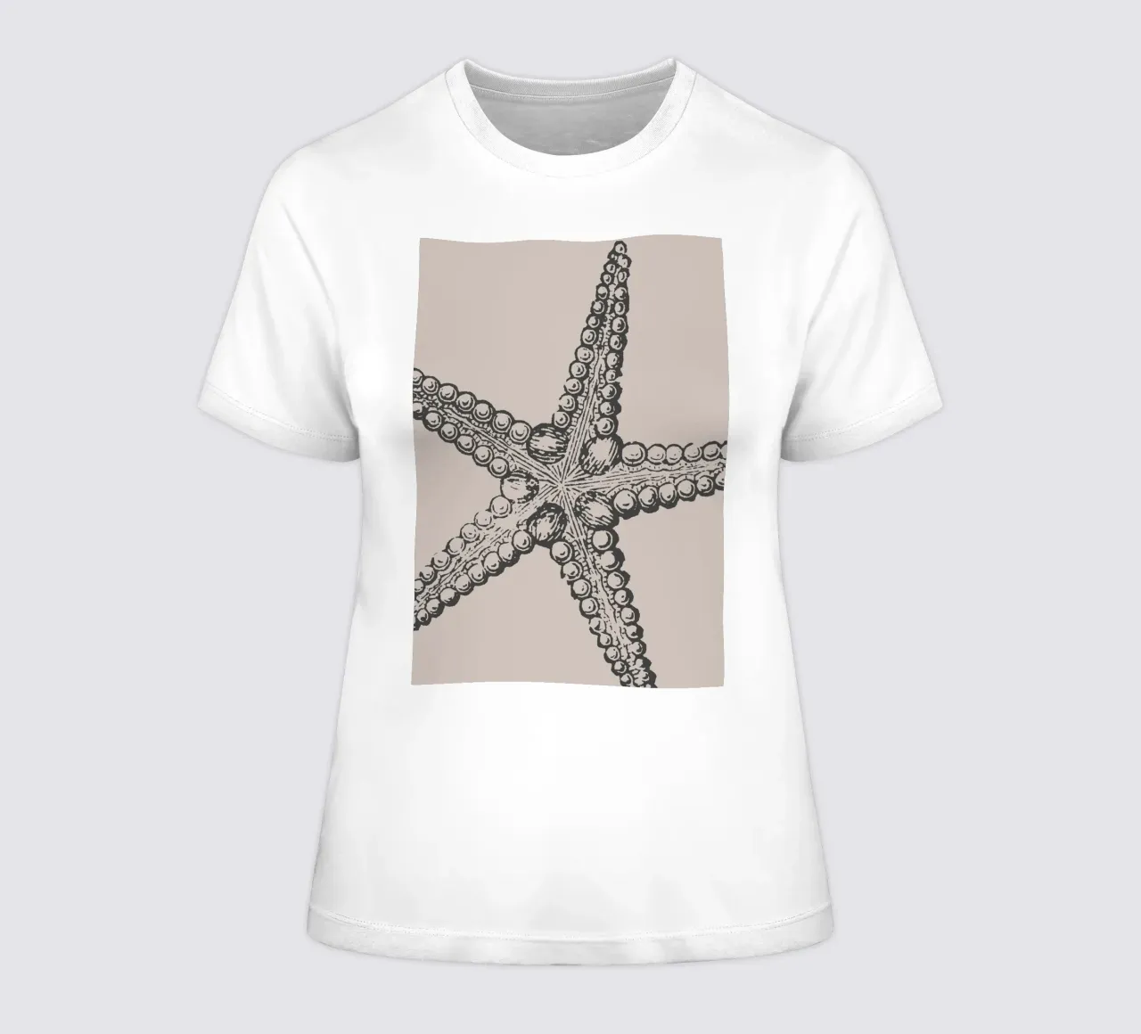 Impression détaillée d'étoiles de mer - tons terreux, vie marine moderne A t-shirt ajusté pour femmes de ClubArt