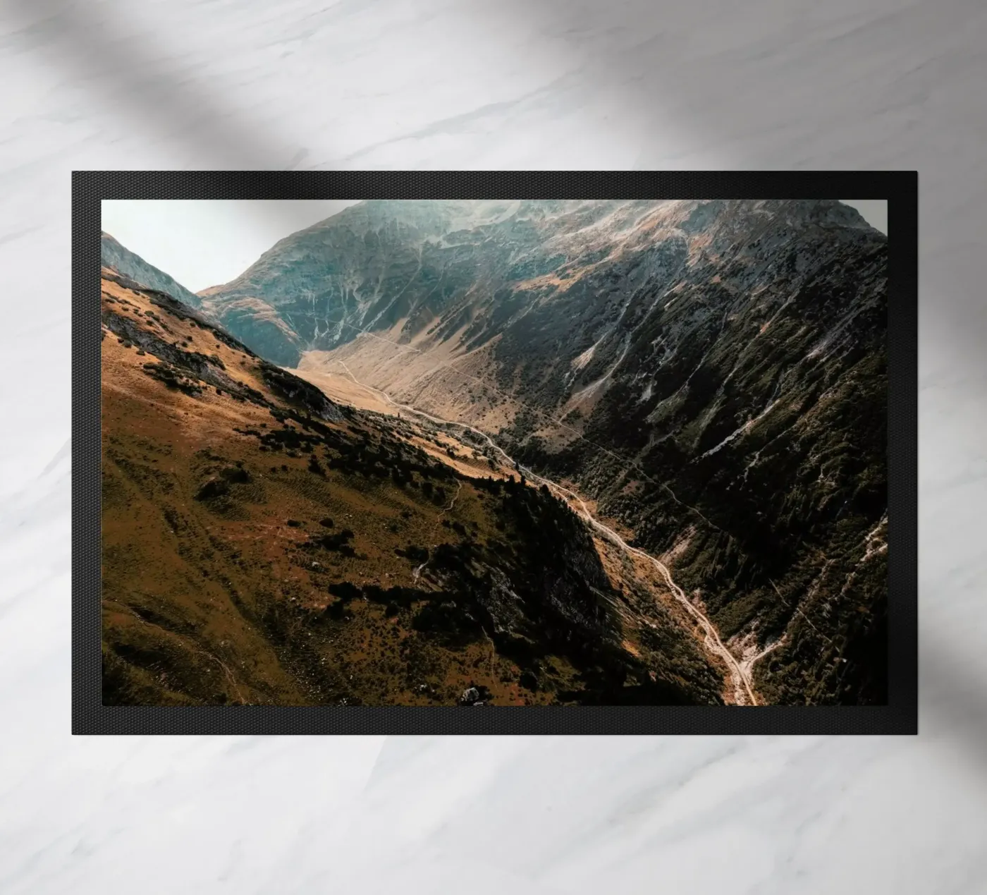 Unknown Planet Fußmatte von Sebastian Hilgetag