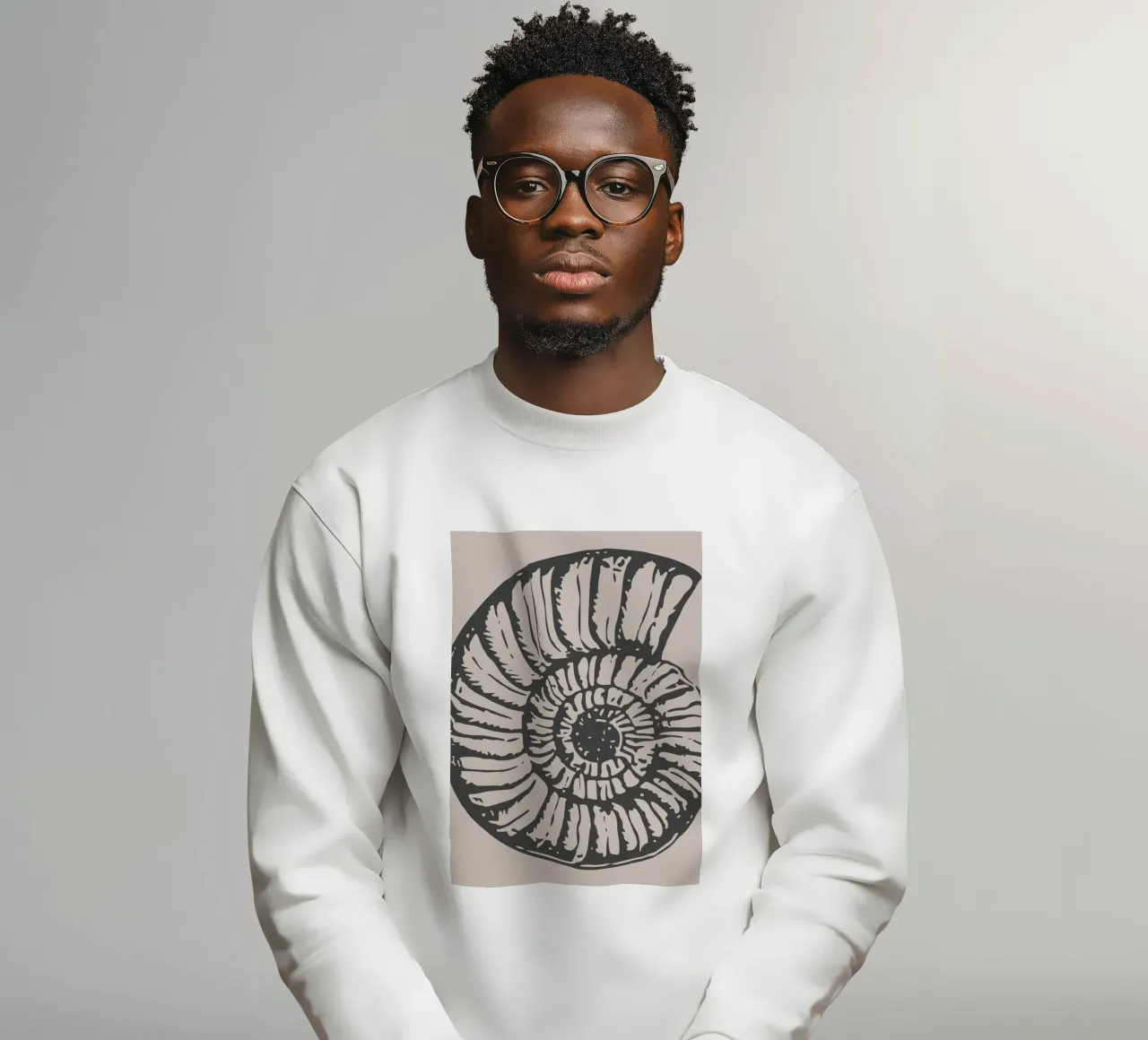 Ammonite Fossil Print - Tonos terrosos, Paleontología moderna Ar sudadera de ClubArt