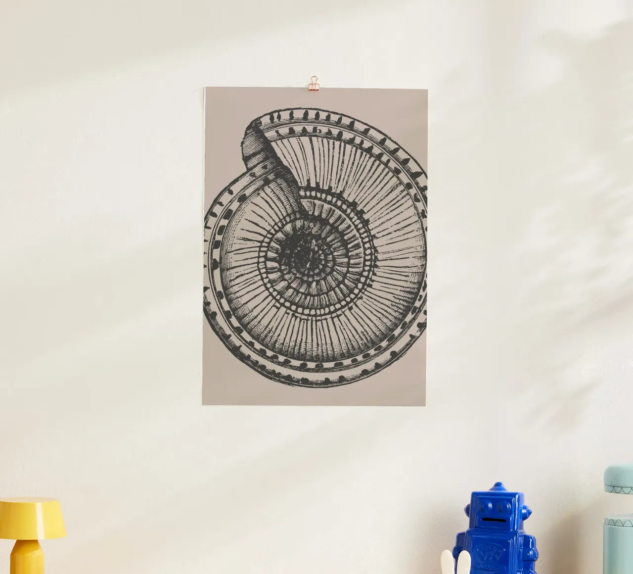 Stampa dettagliata di un fossile di ammonite - Toni terrosi, Ar... carta hahnemühle da ClubArt