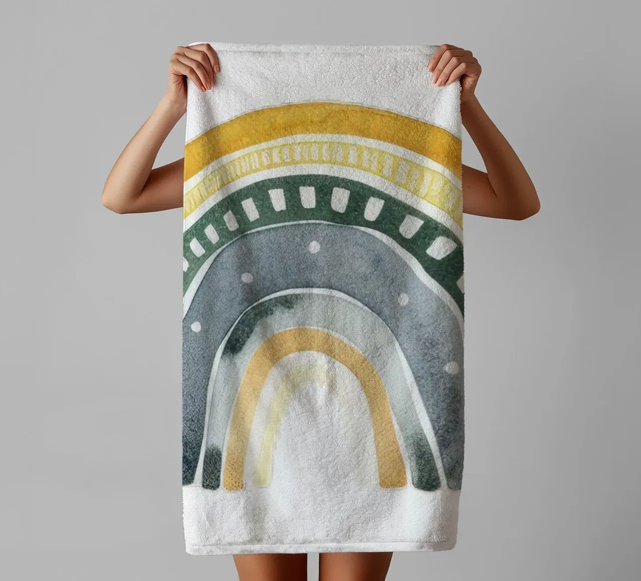 Earthy Boho Rainbow Art - Décoration de chambre d'enfant jaune moutarde et vert serviette de bain de ClubArt