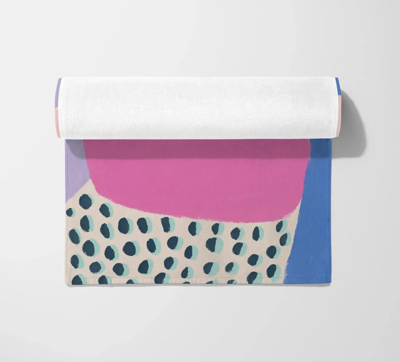 Levendige zomerblobs strandhanddoek van Carinaprint