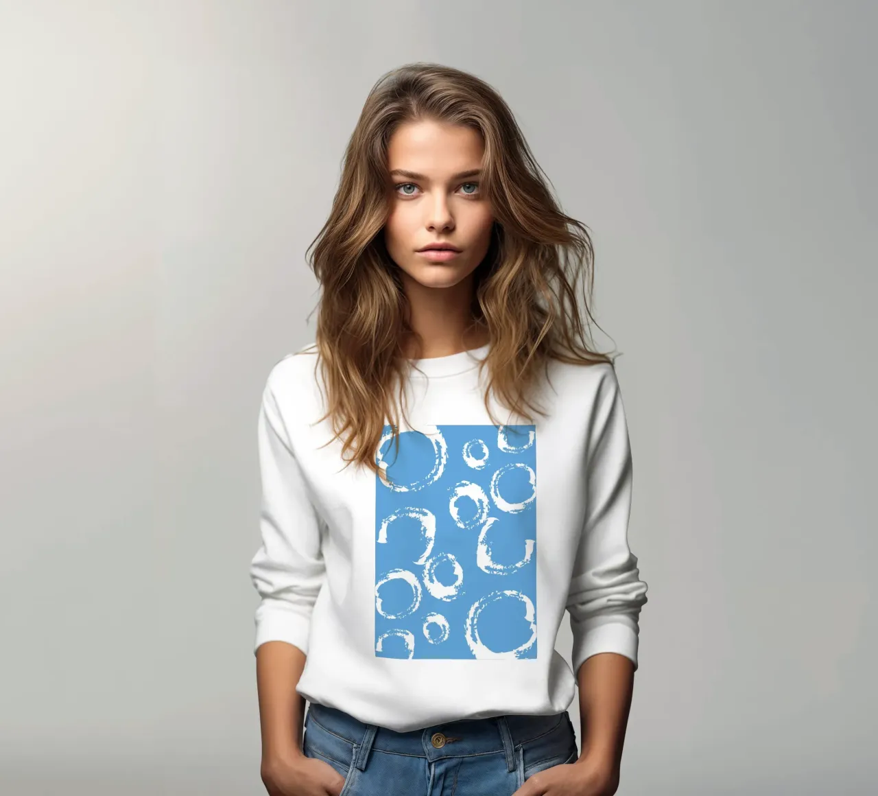 Impresión abstracta de círculos azules - Modern Minimalist, Coastal Vib sudadera de ClubArt