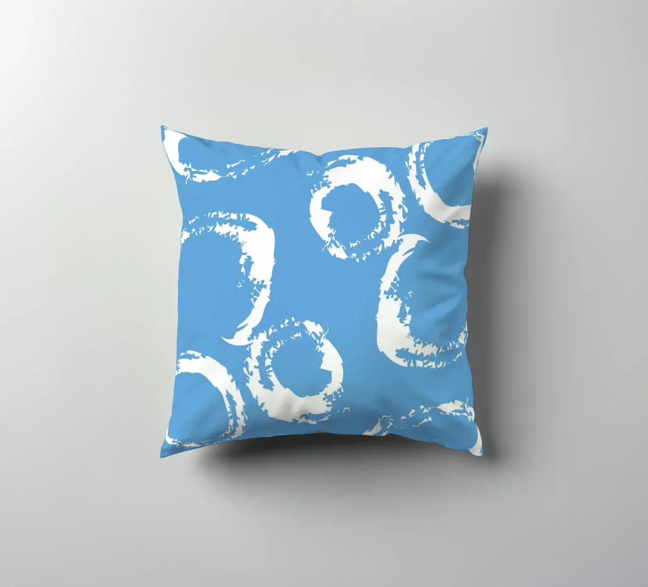 Abstract Blue Circles Print - Modern Minimalist, Coastal Vib decorative cushion by ClubArt