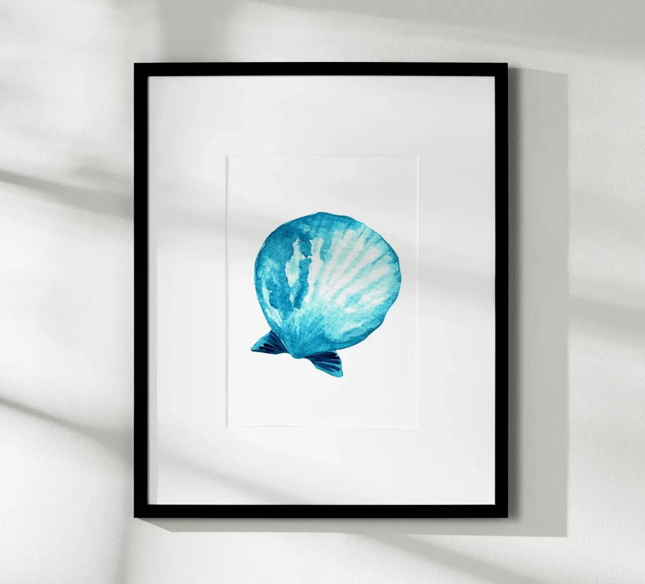 Blaue Jakobsmuschel Aquarell - Kunst am Meer, Ozean Home Deco Poster mit Kunststoffrahmen von ClubArt