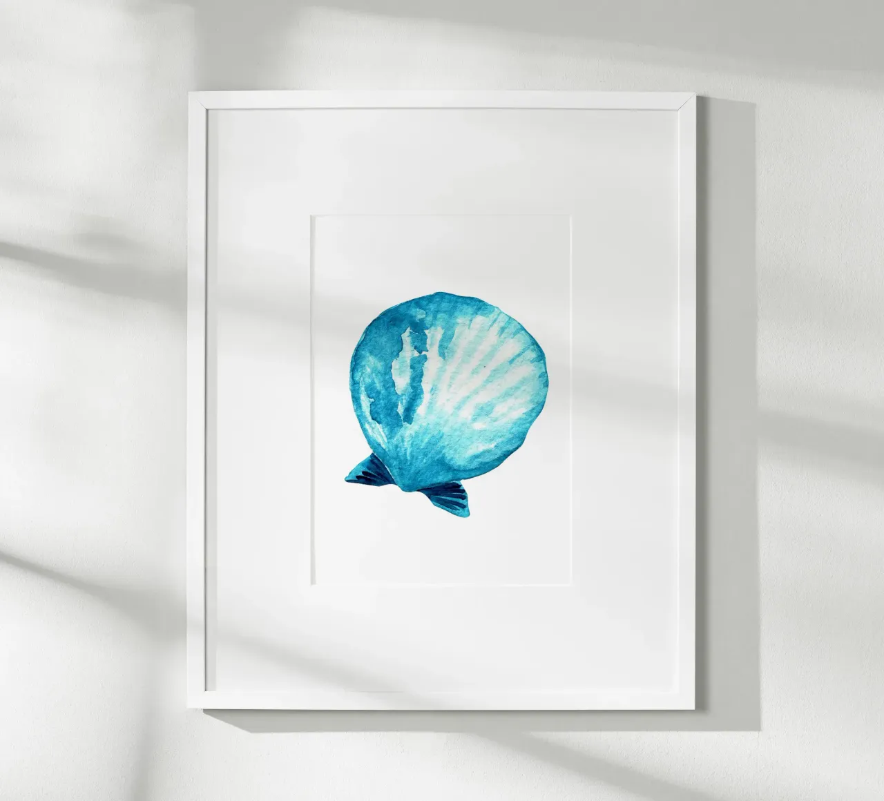 Blaue Jakobsmuschel Aquarell - Kunst am Meer, Ozean Home Deco Poster mit Kunststoffrahmen von ClubArt