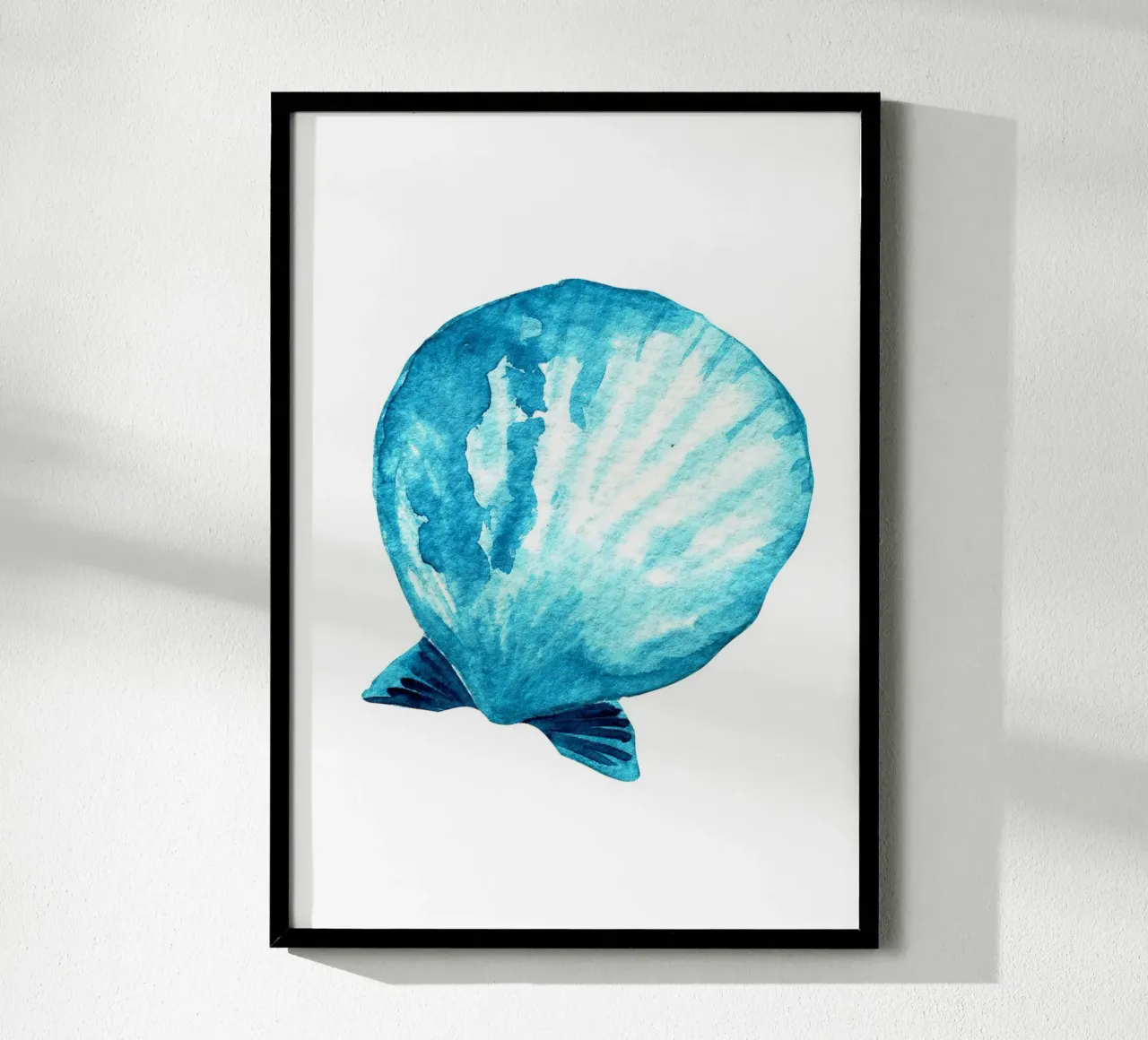 Blaue Jakobsmuschel Aquarell - Kunst am Meer, Ozean Home Deco Poster mit Kunststoffrahmen von ClubArt
