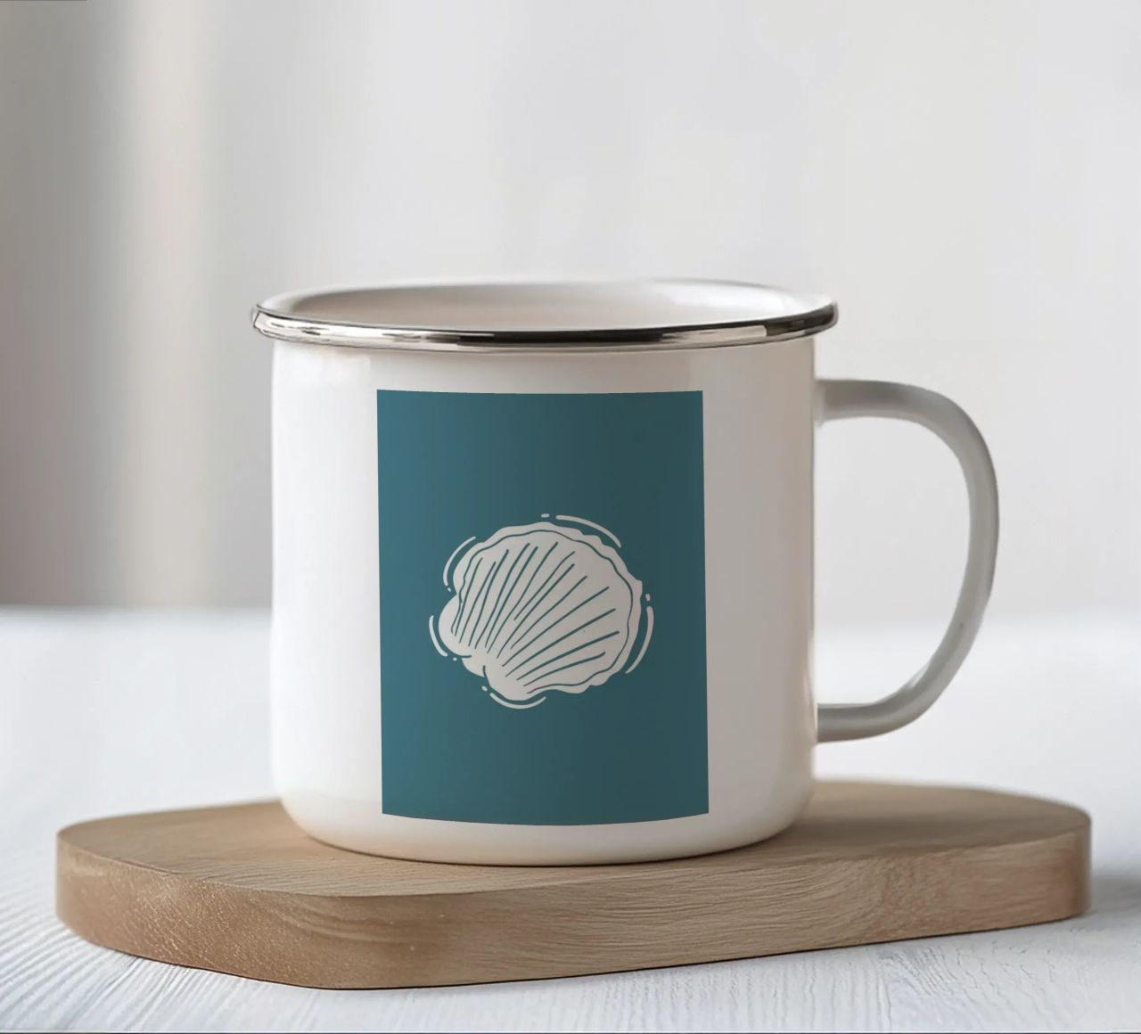 Minimalistische schelpenprint - Kustlijn Art, Oceaandecor emaille mok van ClubArt