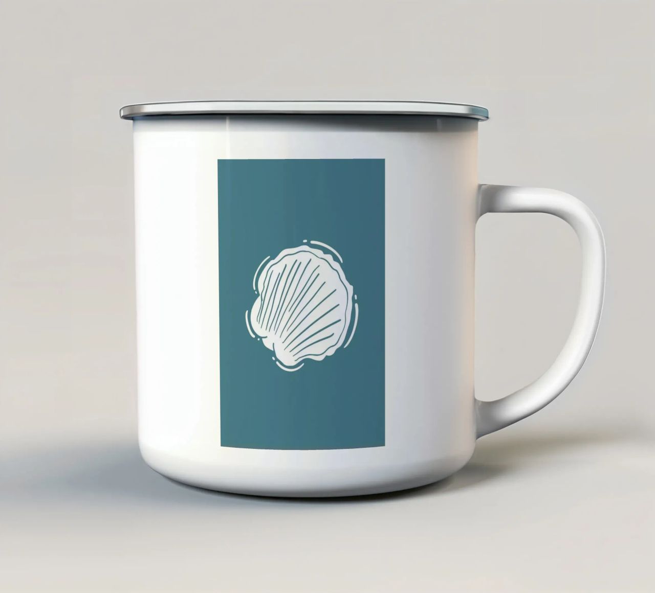 Minimalistische schelpenprint - Kustlijn Art, Oceaandecor emaille mok van ClubArt