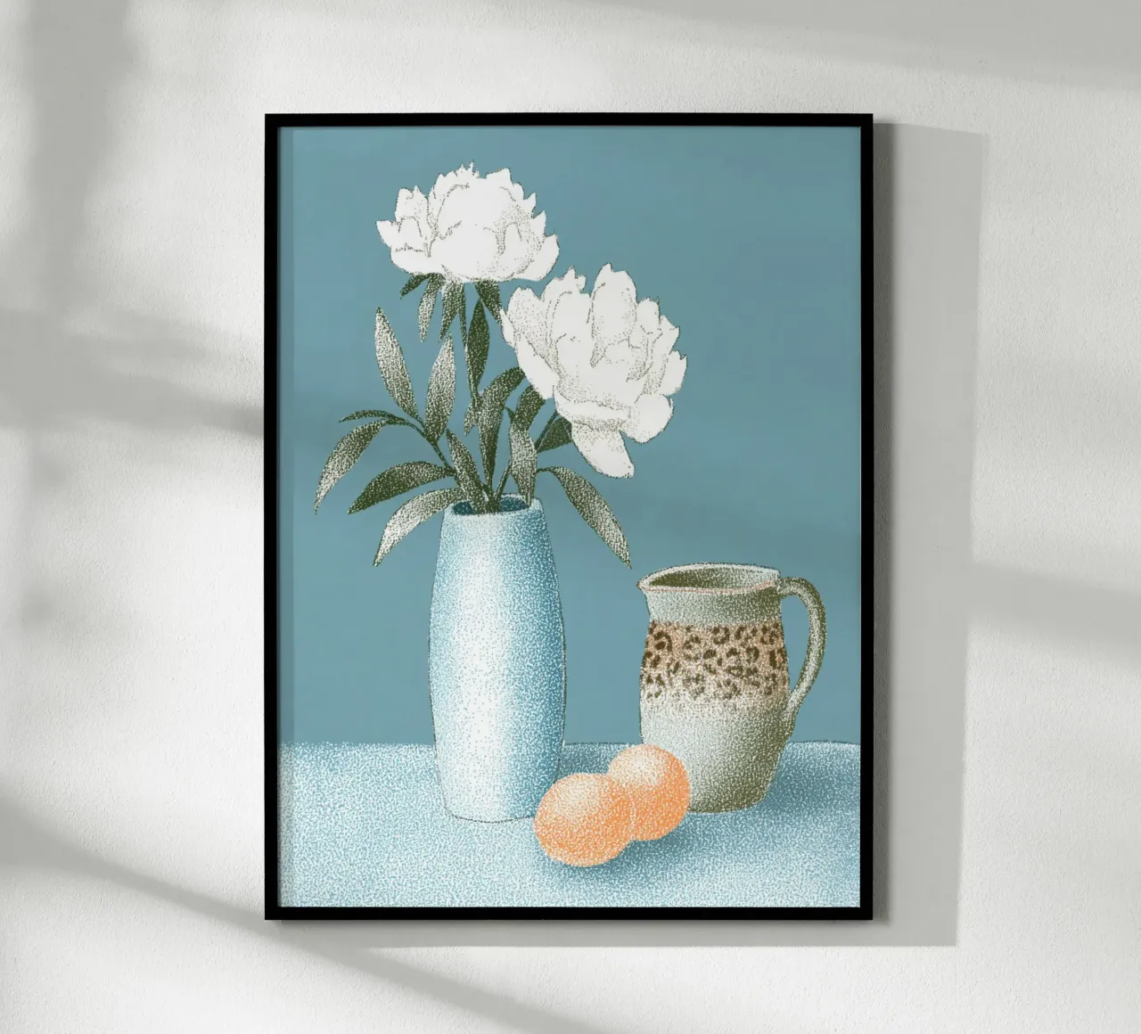 Fleurs blanches avec motif léopard poster avec cadre en bois de Carinaprint