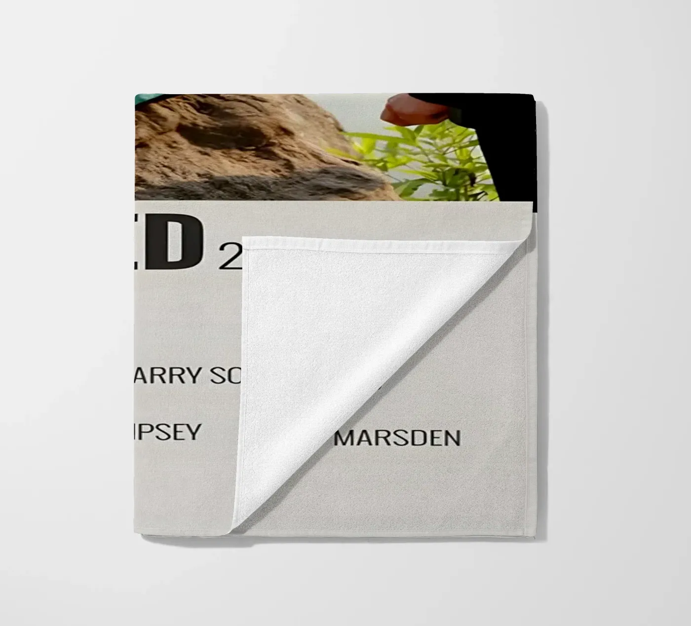 ENCHANTED 2007 telo mare da MVFminimalist