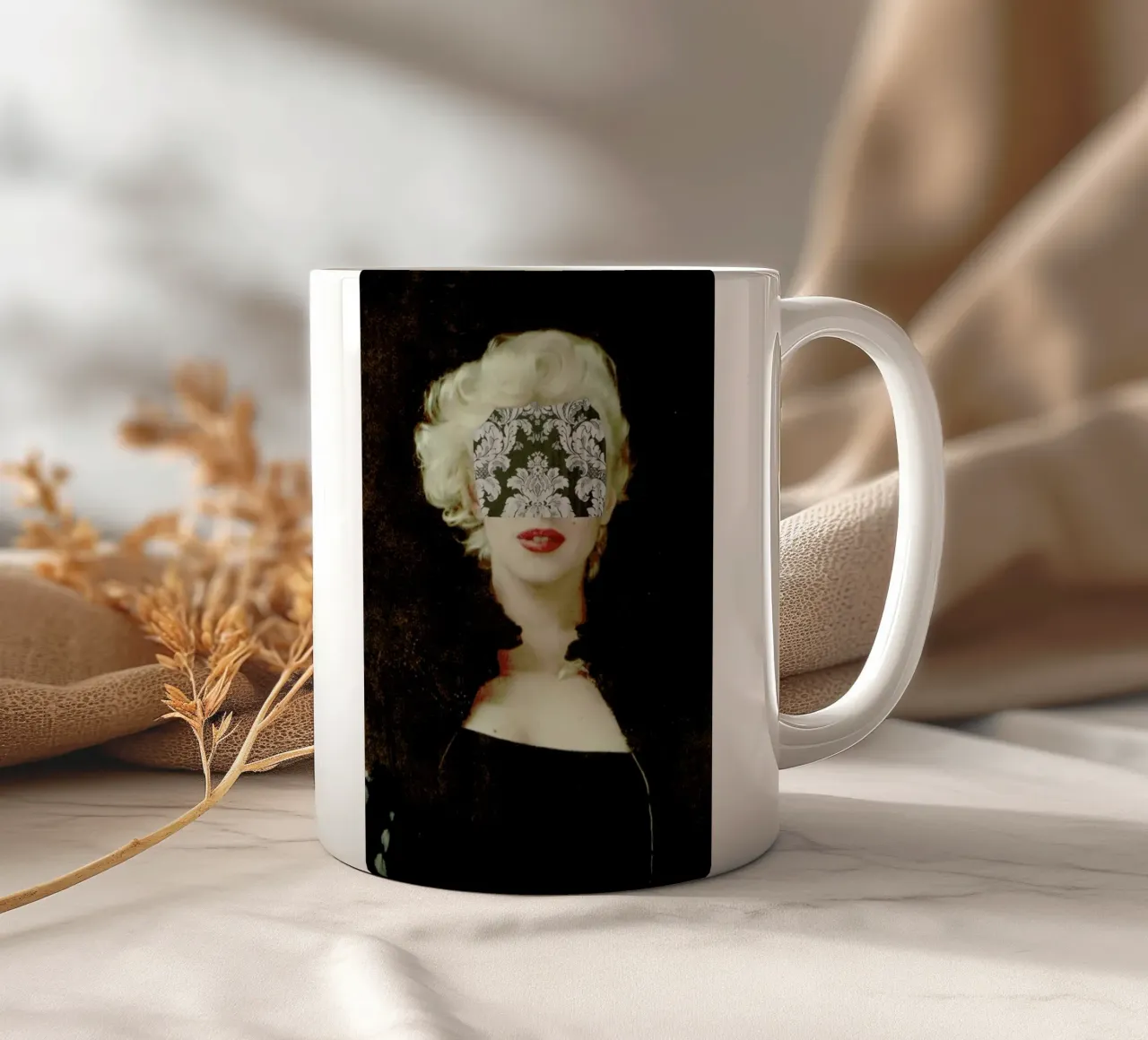 Andromeda Keramik Tasse von Marko Köppe