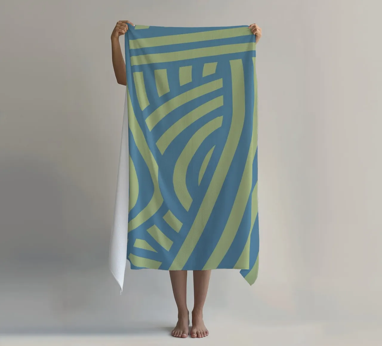 Rayures abstraites vertes et grises bleues serviette de plage de Little Dean