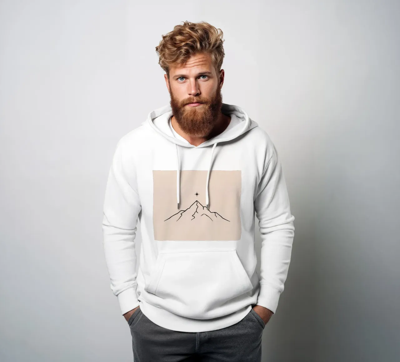 Pico de montaña con una estrella encima en un diseño minimalista sudadera con capucha de DesignDoodle
