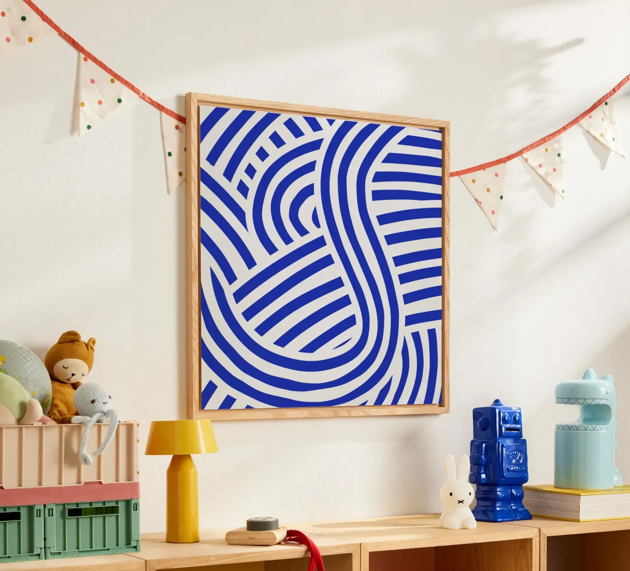Striscia astratta bianca e blu oltremare plexiglass da Little Dean
