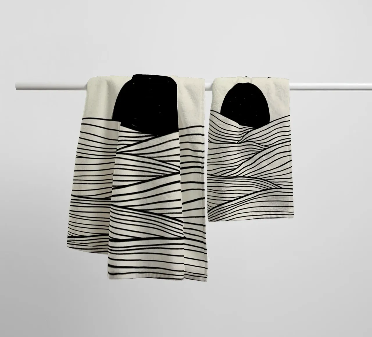 Flying East Handtuch von Graphite