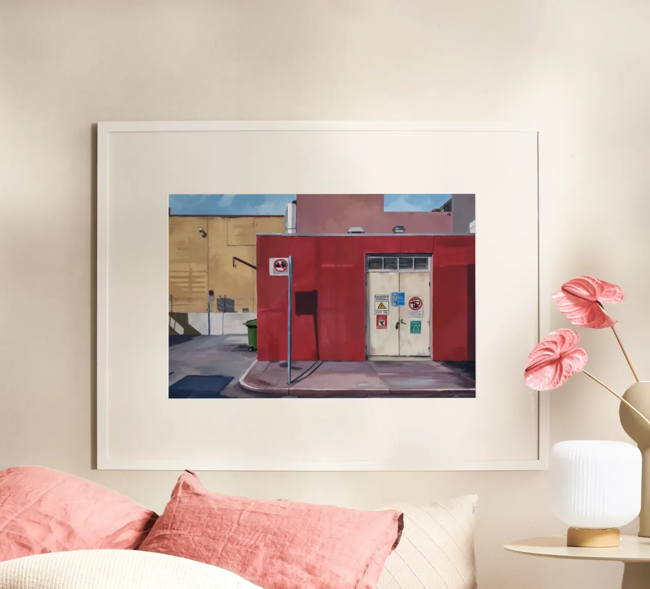 Parete rossa, porta bianca poster con telaio in plastica da Opal Strokes