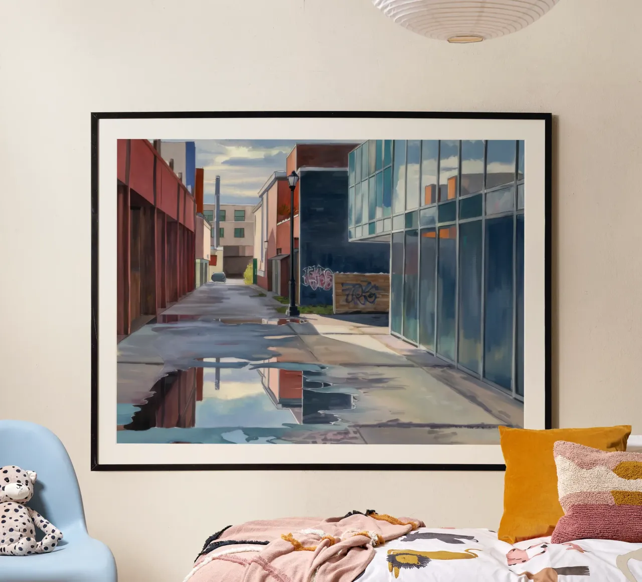 Riflessioni sulle pozzanghere del vicolo poster da Opal Strokes